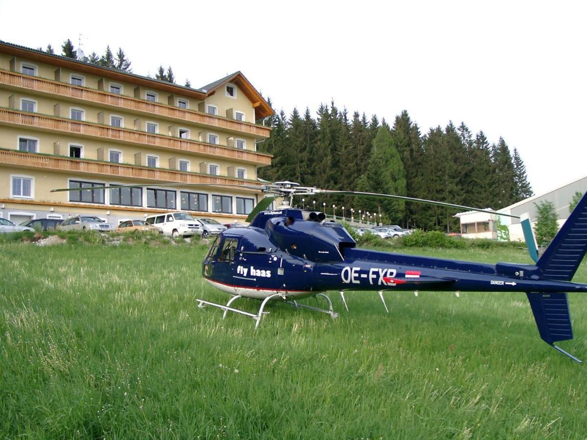 LiebesNesterl Bergwirt - Boutique Hotel Köflach Extérieur photo